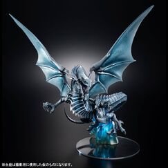 Figurka Yu-Gi-Oh! Duel Monsters Art Works Monsters - Blue Eyes White Dragon (Holographic Edition)