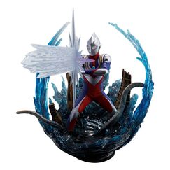 Figurka Ultraman Tiga FiguartsZERO - Ultraman Tiga Multi Type