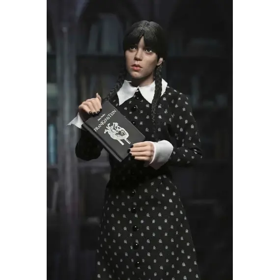 Figurka Wednesday - Wednesday (Classic Dress)- Zdjęcie 5
