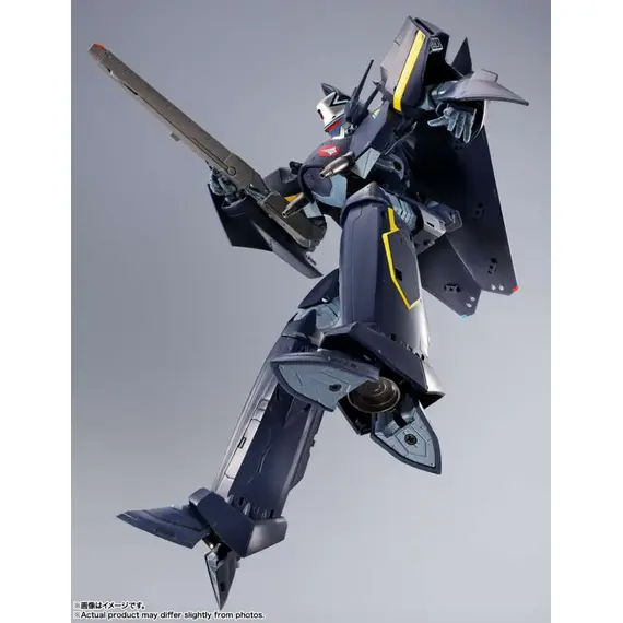 Figurka Macross 7 DX Chogokin - VF-17S Nightmare Stealth Valkyrie (Gamlin Kizaki's)- Zdjęcie 3