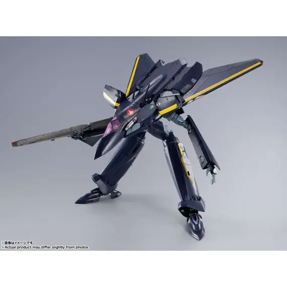 Figurka Macross 7 DX Chogokin - VF-17S Nightmare Stealth Valkyrie (Gamlin Kizaki's)- Zdjęcie 5