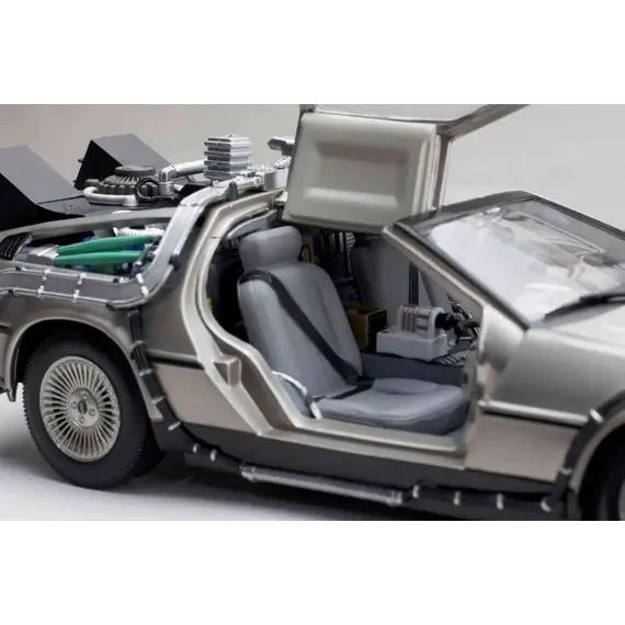 Model samochodu Powrót do przyszłości 1/18 - Time Machine- Zdjęcie 5