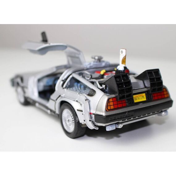 Model Back to the Future II 1/24 81 DeLorean LK Coupe- Zdjęcie 15