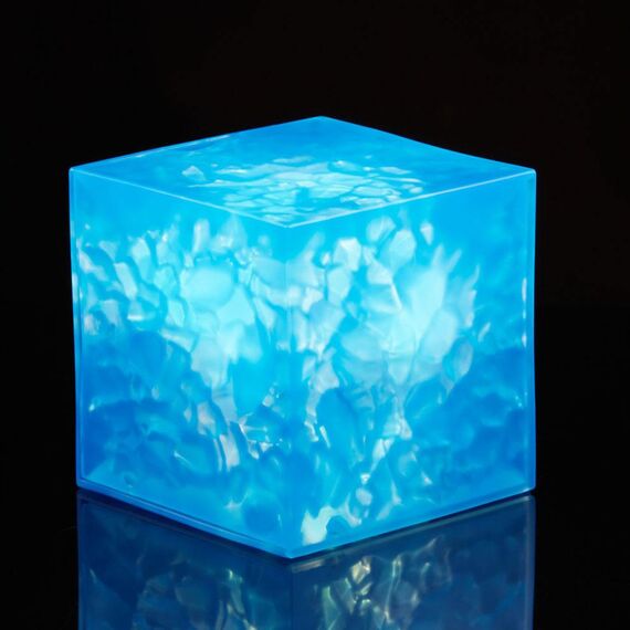 Replika Marvel Legends 1/1 Tesseract (z figurką Loki)- Zdjęcie 2