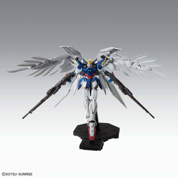 Model figurki GUNDAM MG 1/100 Wing Gundam Zero Ew Ver.Ka- Zdjęcie 9
