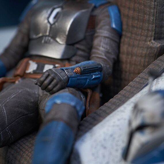 Figurka Star Wars: The Mandalorian Premier Collection 1/7 - Bo-Katan Kryze on Throne- Zdjęcie 12
