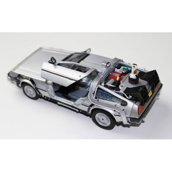 Model Back to the Future II 1/24 81 DeLorean LK Coupe- Zdjęcie 28