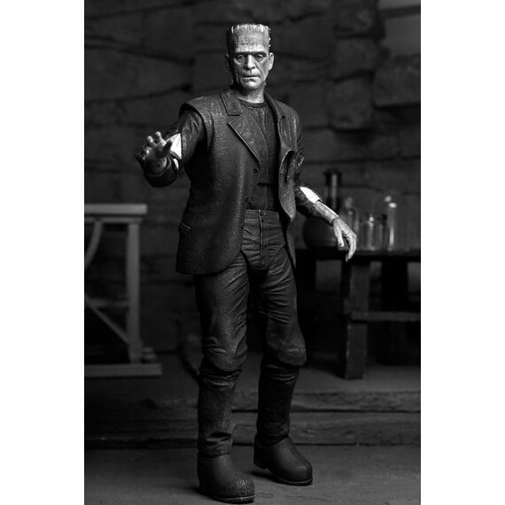 Figurka Universal Monsters (Narzeczona Frankensteina) - Ultimate Frankenstein's Monster (Czarno-biały)- Zdjęcie 7