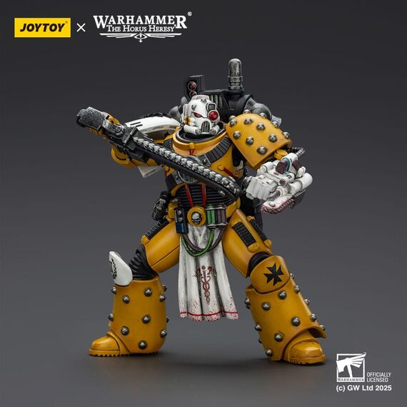 Figurka Warhammer Herezja Horusa 1/18 - Imperial Fists Legion Apothecary- Zdjęcie 7
