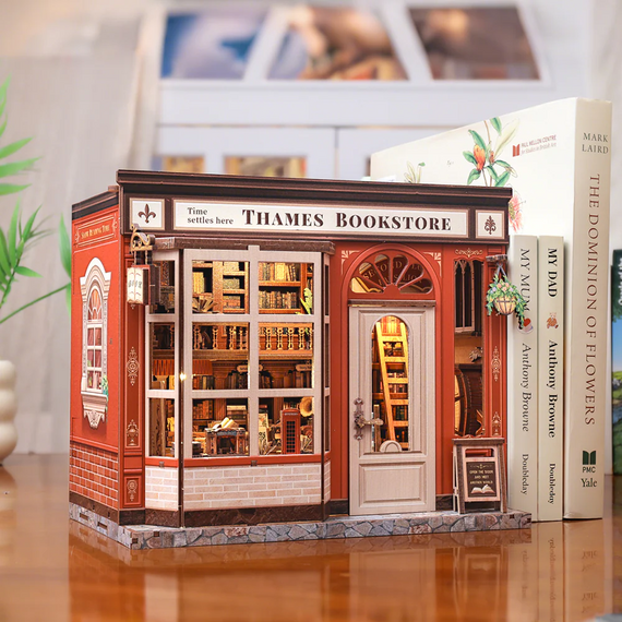 Drewniany model do sklejania Miniature House - Thames Bookstore- Zdjęcie 5