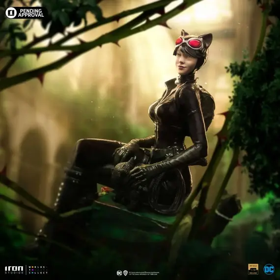 Figurka DC Comics: Gotham City Sirens Deluxe Art Scale 1/10 - Catwoman