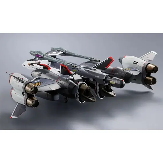 Figurka Macross Frontier: The False Songstress Chogokin - VF-25F Tornado Messiah Valkyrie Alto Saotome Use Revival Ver. DX- Zdjęcie 3