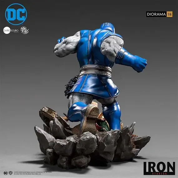 Figurka DC Comics Diorama 1/6 - Wonder Woman vs. Darkseid- Zdjęcie 4