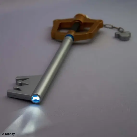 Replika Kingdom Hearts - Keyblade z podświetleniem- Zdjęcie 3