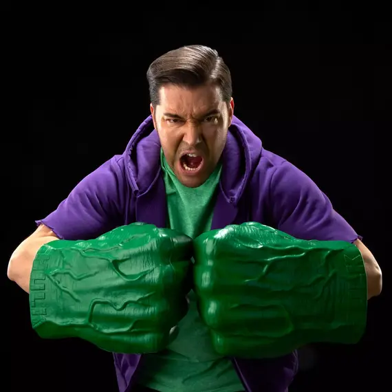 Replika elektroniczna Marvel Legends (The Incredible Hulk) 1/1 - Pięści Hulka- Zdjęcie 6