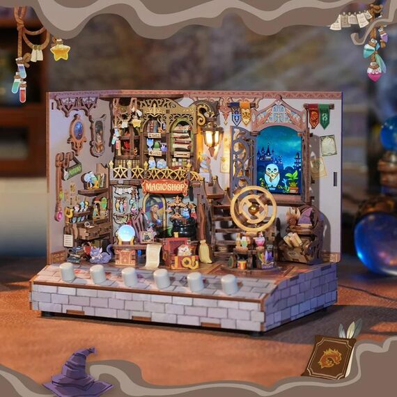 Model do składania Book Nook - Magic Shop
