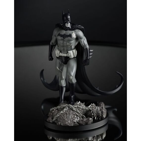 Figurka DC Direct 1/10 - Dark Crisis Black and White Batman (by Bjorn Barends)- Zdjęcie 6