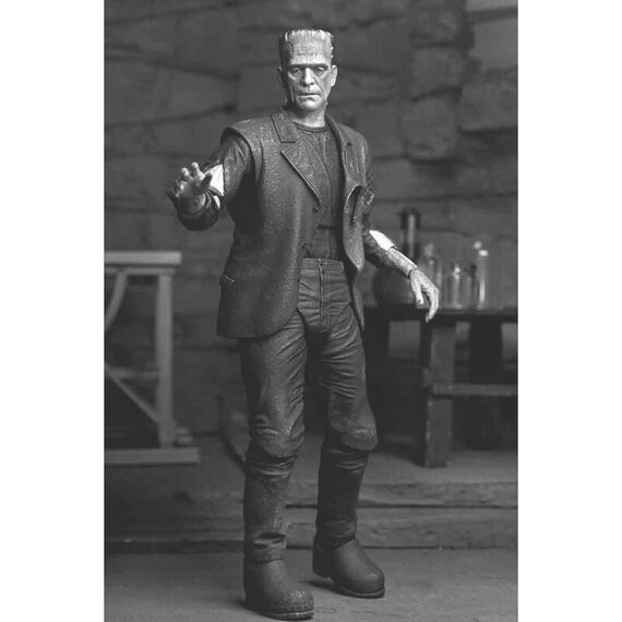 Figurka Universal Monsters (Narzeczona Frankensteina) - Ultimate Frankenstein's Monster (Czarno-biały)- Zdjęcie 5