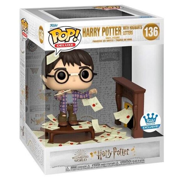 Figurka Harry Potter POP! Deluxe - Harry Potter with Hogwarts Letters (Exclusive) [136]- Zdjęcie 2