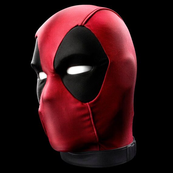 Replika elektroniczna Marvel Legends Premium - Deadpool Head- Zdjęcie 26