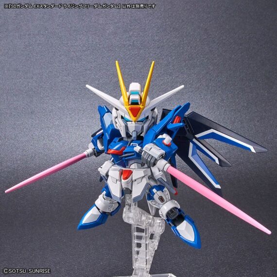 Model figurki GUNDAM SD EX-STANDARD - STTS-909 RISING FREEDOM GUNDAM- Zdjęcie 5