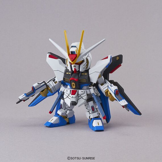 Model figurki GUNDAM SD EX-Standard - ZGMF-X20A Strike Freedom Gundam- Zdjęcie 2
