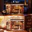 Drewniany model do sklejania Miniature House - Thames Bookstore- Zdjęcie 6