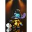 Figurka Disney: Lilo i Stitch - Ultimate Gold Suit Elvis Stitch- Zdjęcie 10
